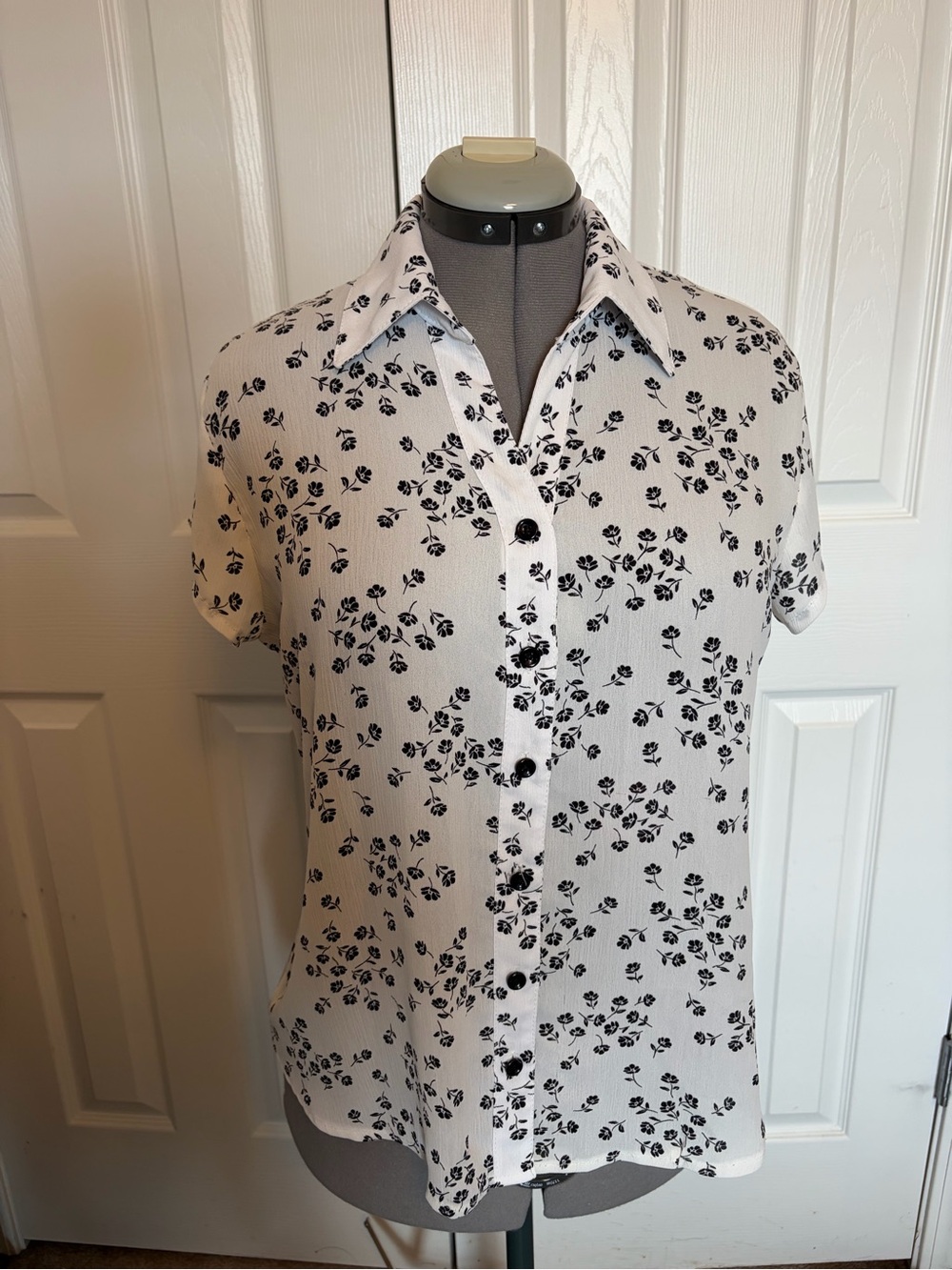 White Short-Sleeve Button-Up Blouse with Black Floral Print Large